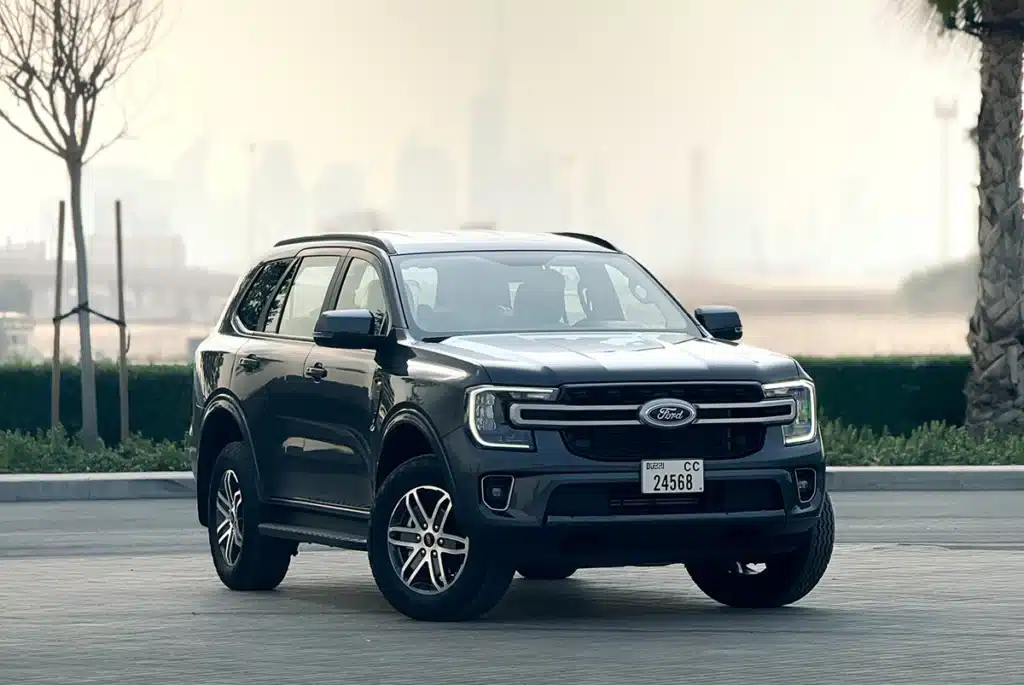 تأجير Ford Everest في دبي