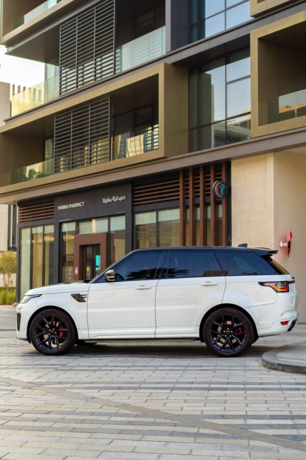 Range Rover SVR 2021