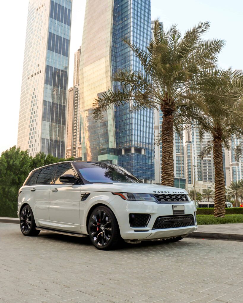 Range Rover - White and Maroon
