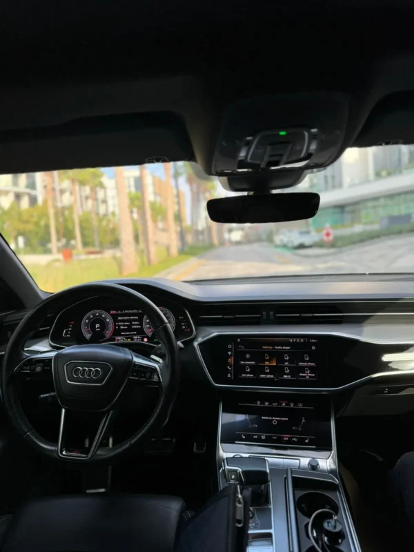 Rent Audi A7 in Dubai