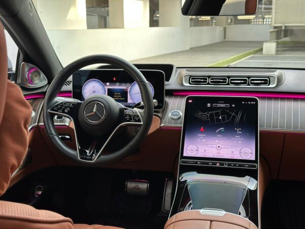 Rent Mercedes Benz Maybach in Dubai