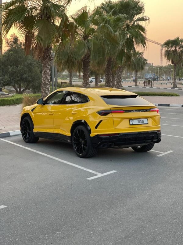 Rent Lamborghini Urus in Dubai